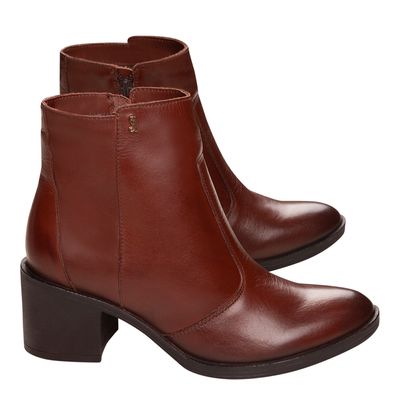 Bota Marrom Salto Quadrado