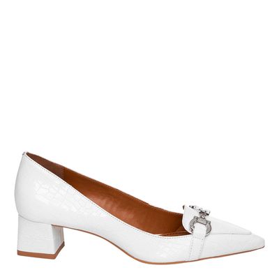 Scarpin Croco Envernizado Bico Fino Branco