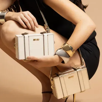 Bolsa Estruturada Soft Marfim Transversal