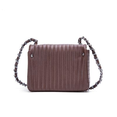 Bolsa Caviar Envelope Marrom