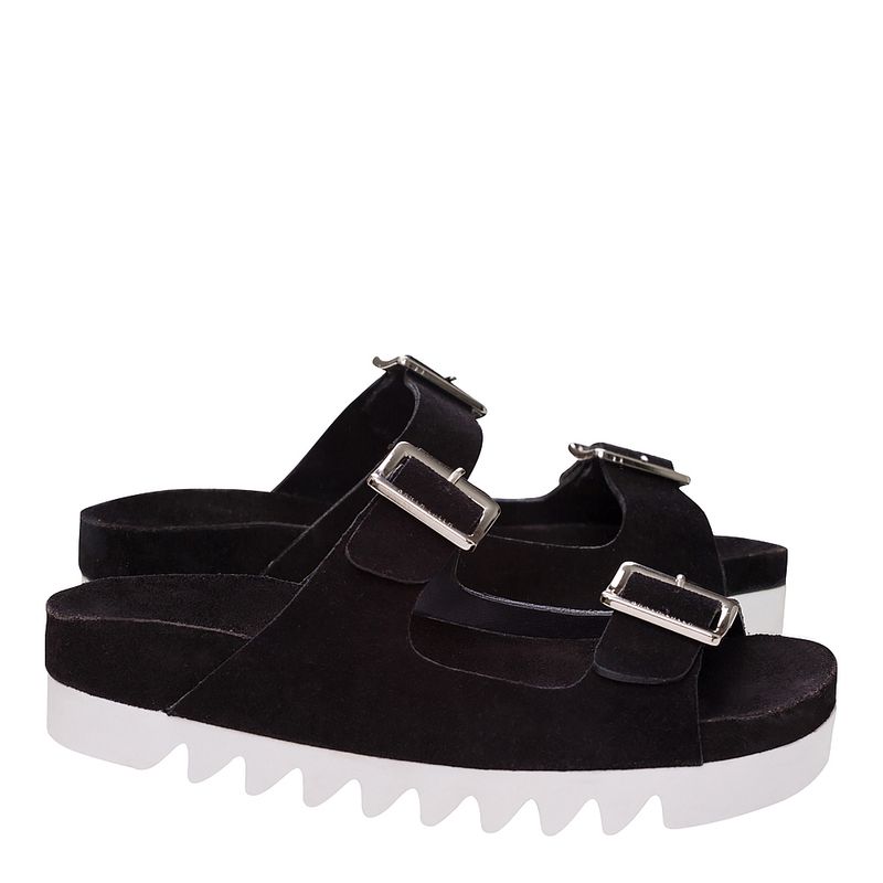 02DA.22E8.0005.0001