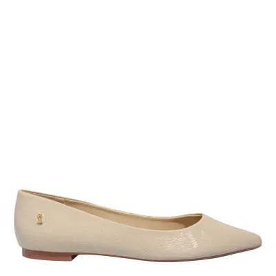 Sapatilha Verniz Bico Fino Off White