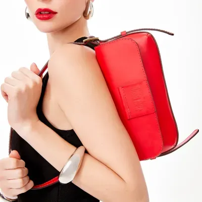 Bolsa P Couro Soft True Blood