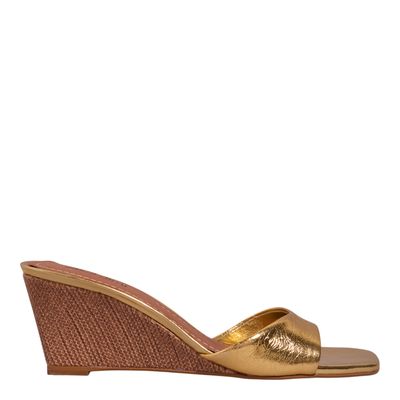 Mule Anabela Couro Metalizado Bico Quadrado Dourado