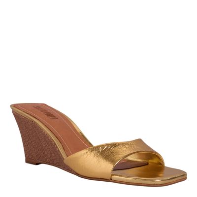 Mule Anabela Couro Metalizado Bico Quadrado Dourado