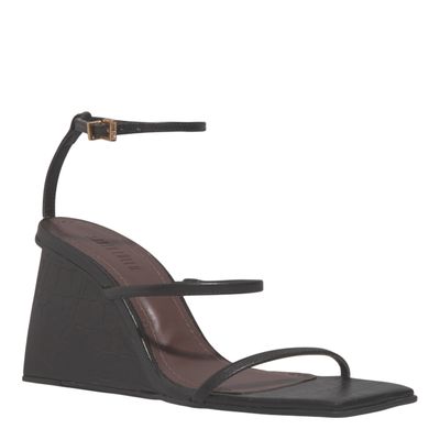 Sandália Anabela Couro Confort Bico Quadrado Preta