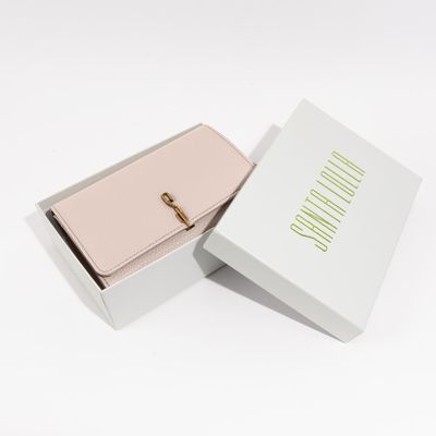 Bolsa Carteira Metalizada Off White Alça Corrente Transversal