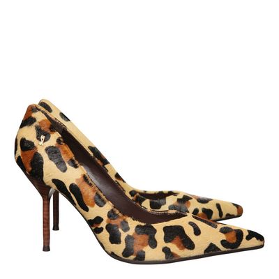 Scarpin Bico Fino Salto Texturizado Animal Print