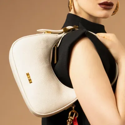 Bolsa Baguete Floater Alça De Ombro Off White