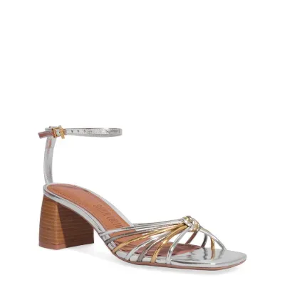 Sandália Metalizada Prata Salto Fachete