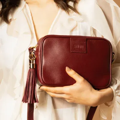 Bolsa Transversal Camera Bag Couro Floater Vermelho Ruby