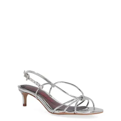 Sandália Metalizada Tiras Finas Prata Salto Baixo