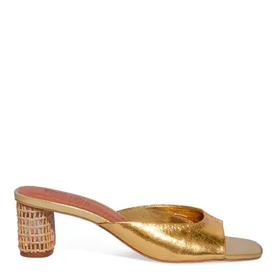 Mule Couro Metalizado Dourado Salto Grosso