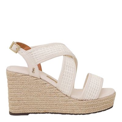 Sandália anabela tela off white