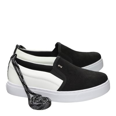 Tênis Slip On Cadarço Preto e Branco
