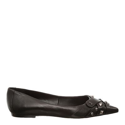 Sapatilha Bico Fino Spikes e Tachas Preto