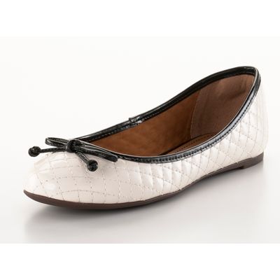 Sapatilha envernizado Branco e Preto