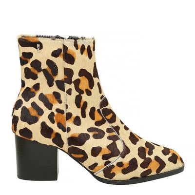 Bota Animal Print Pelo Bico Quadrado