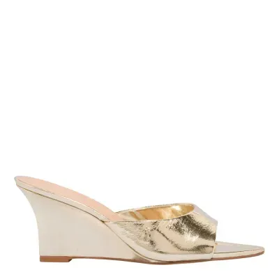 Mule Couro Metalizado Dourado Salto Anabela Bico Fino