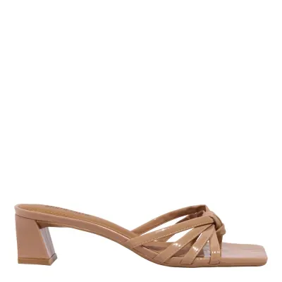 Mule Verniz Rosa Salto Grosso Baixo