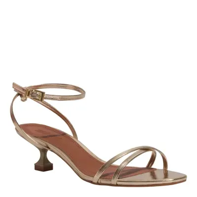 Sandália Metalizada Reflexo Dourada Salto Baixo Fino