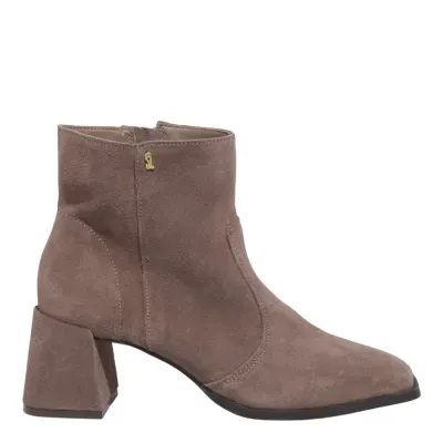 Bota Couro Camurça Cano Curto Salto Grosso Cinza