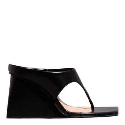 Mule Thong Anabela Napa Soft Bico Quadrado Preto