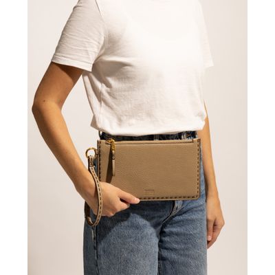 Clutch Material Floater New Sand