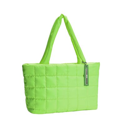 Bolsa Nylon Grande Matelassê Verde Neon