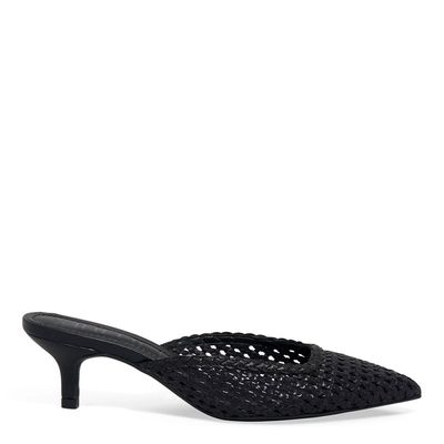 Mule Palha Bico Fino Recorte Preto