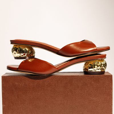 Mule Napa Marrom Salto Baixo Metalizado