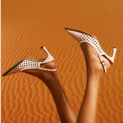 Scarpin Slingback Couro Tressê Off White Bico Fino