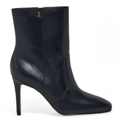 Bota Cano Curto Couro Soft Salto Fino Preta