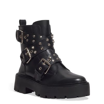 Bota Tratorada Cano Baixo Couro Soft Tachas Preta