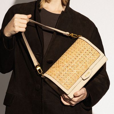 Bolsa Clutch Soft Bege Alça De Ombro