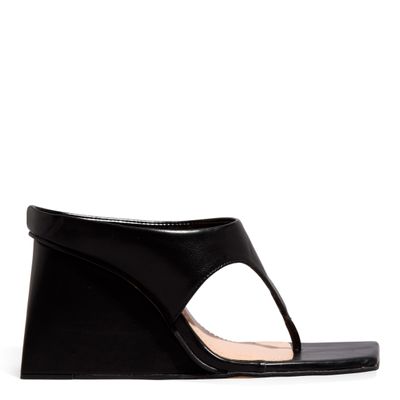 Mule Thong Anabela Napa Soft Bico Quadrado Preto