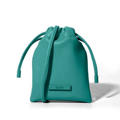 Bolsa Bucket Verde Tiras Pequena