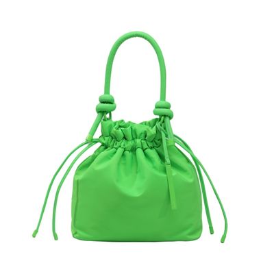 Bolsa Bucket Verde Nylon Cordão