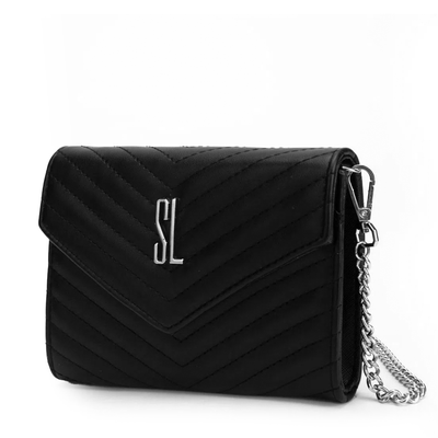 Bolsa Pequena Preta com Corrente Prata