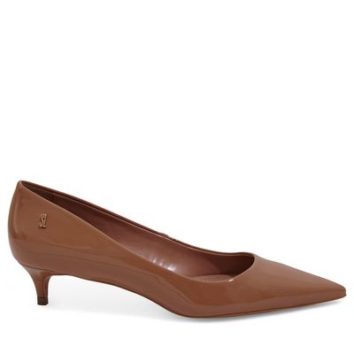 Scarpin Bico Fino Verniz Marrom Salto Baixo