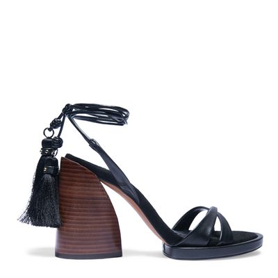 Sandália Preta Couro Tassel