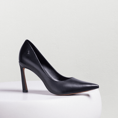 Sapato Scarpin Preto Couro Salto Alto Fino