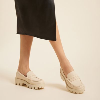 Sapato Mocassim Off White Couro Tratorado