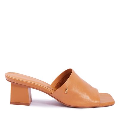 Mule couro nobre soft cognac
