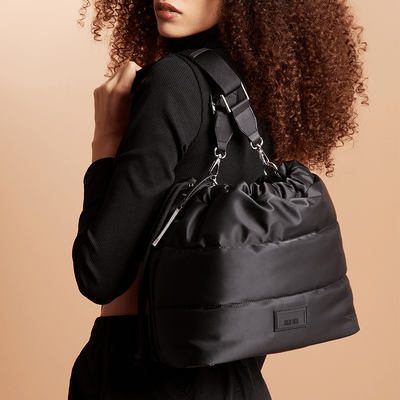 Bolsa Puffer Nylon Preta Alça Ajustável
