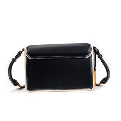 Bolsa Envelope Preta Atanado Transversal Pespontos