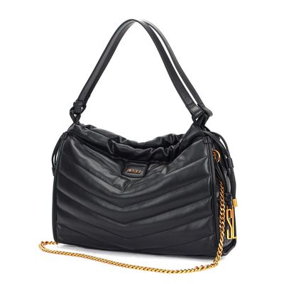 Bolsa Baguete Preta Soft Corrente Dourada