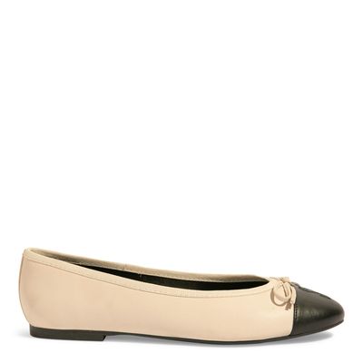 Sapatilha Couro Bico Redondo Creme