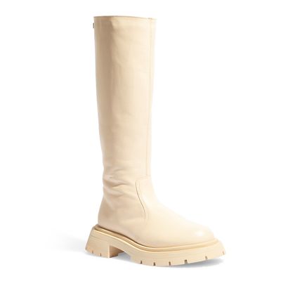 Bota Couro Nobre Soft Off White Cano Alto Tratorada