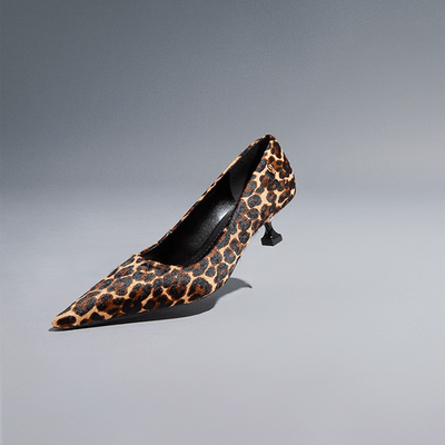Scarpin Couro Animal Print Salto Taça Baixo